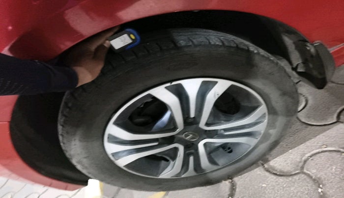 2019 Tata Tiago XZA PETROL, Petrol, Automatic, 36,339 km, tyre