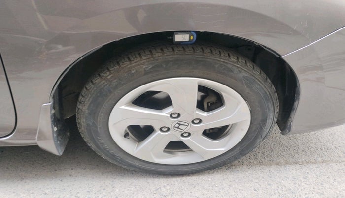 2015 Honda City 1.5L I-VTEC VX, Petrol, Manual, 79,708 km, tyre