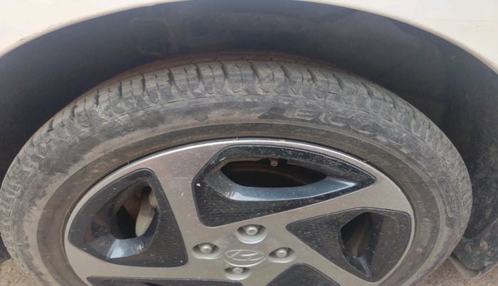 2022 Hyundai Verna S PLUS 1.5 VTVT, Petrol, Manual, 5,796 km, tyre