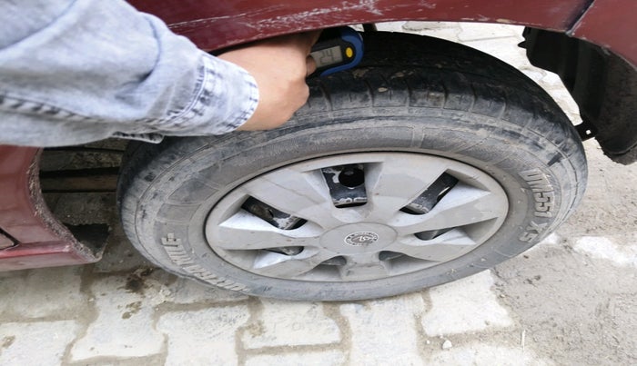 2011 Maruti A Star VXI, CNG, Manual, 1,11,543 km, tyre