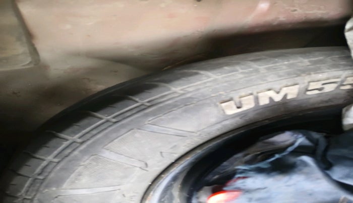 2011 Maruti A Star VXI, CNG, Manual, 1,11,543 km, tyre