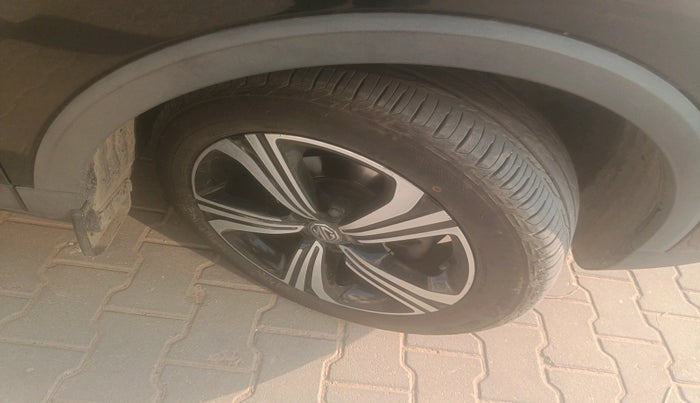 2021 MG ASTOR SHARP 1.5 CVT, Petrol, Automatic, 75,934 km, tyre