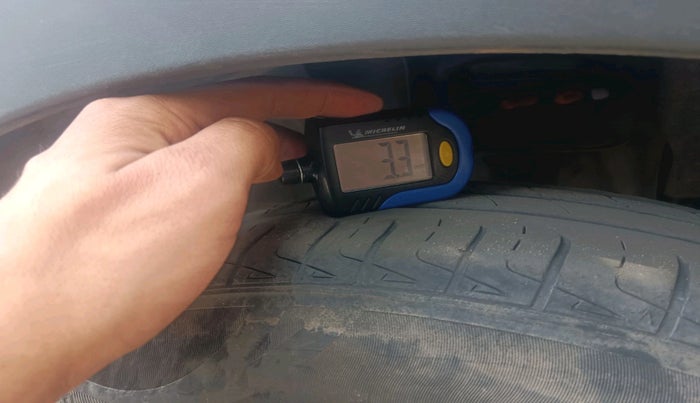 2020 Renault TRIBER RXE MT, Petrol, Manual, 58,458 km, tyre