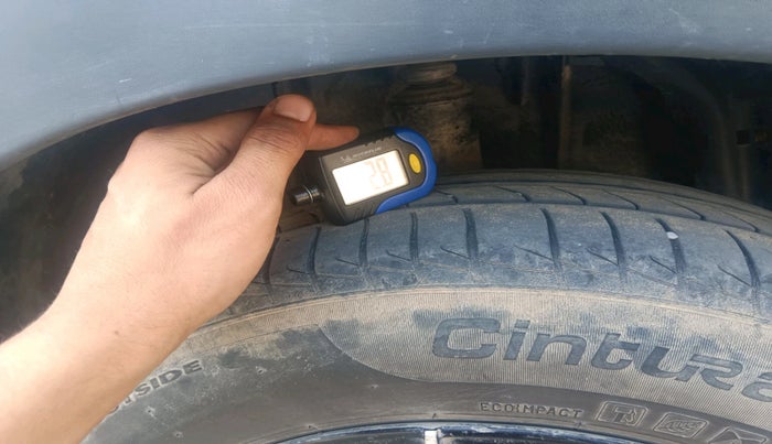 2020 Renault TRIBER RXE MT, Petrol, Manual, 58,458 km, tyre