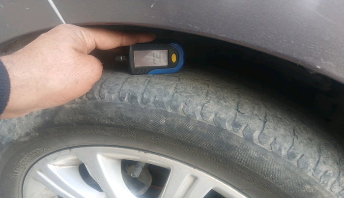 2017 Tata Tiago XZA PETROL, Petrol, Automatic, 98,605 km, tyre