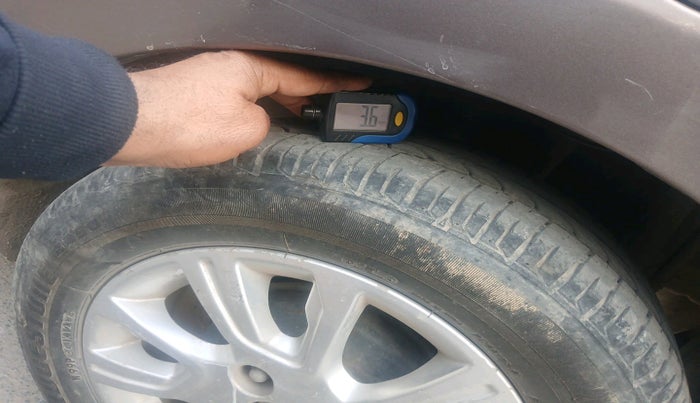 2017 Tata Tiago XZA PETROL, Petrol, Automatic, 98,605 km, tyre