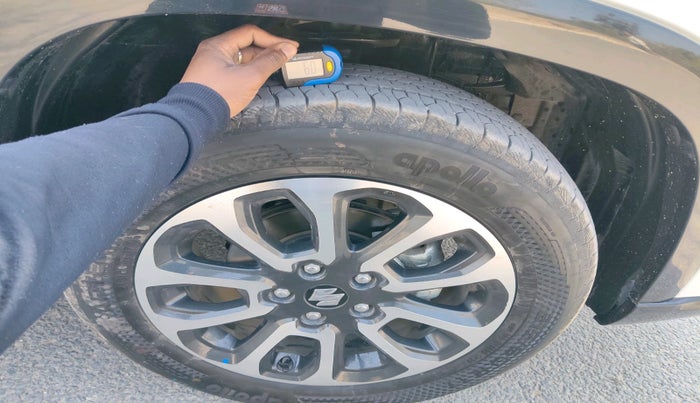 2025 Maruti Grand Vitara ZETA PLUS  HYBRID ECVT, Hybrid, Automatic, 13,775 km, tyre