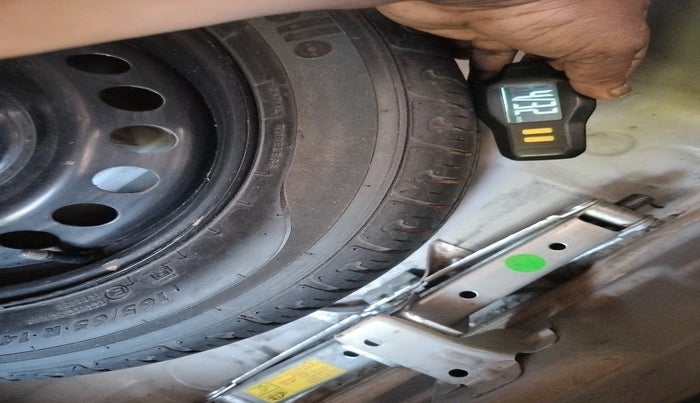 2014 Hyundai Grand i10 ASTA (O) 1.2 KAPPA VTVT, Petrol, Manual, 70,213 km, tyre