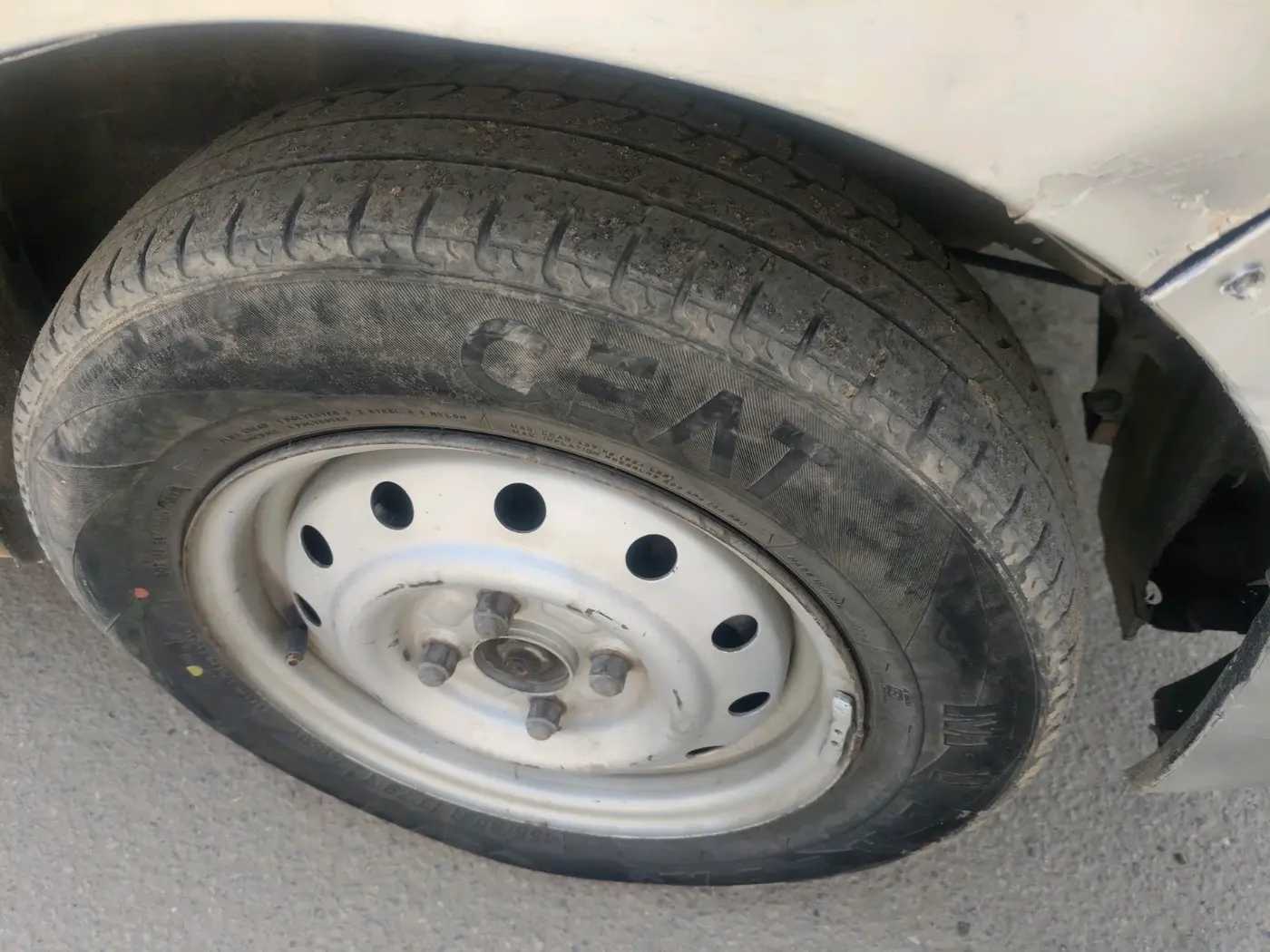 2011 Maruti A Star LXI, Petrol, Manual, 1,16,058 km, tyre