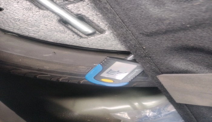 2019 Mahindra XUV300 W8 (O) 1.5 DIESEL AMT, Diesel, Automatic, 1,24,813 km, tyre