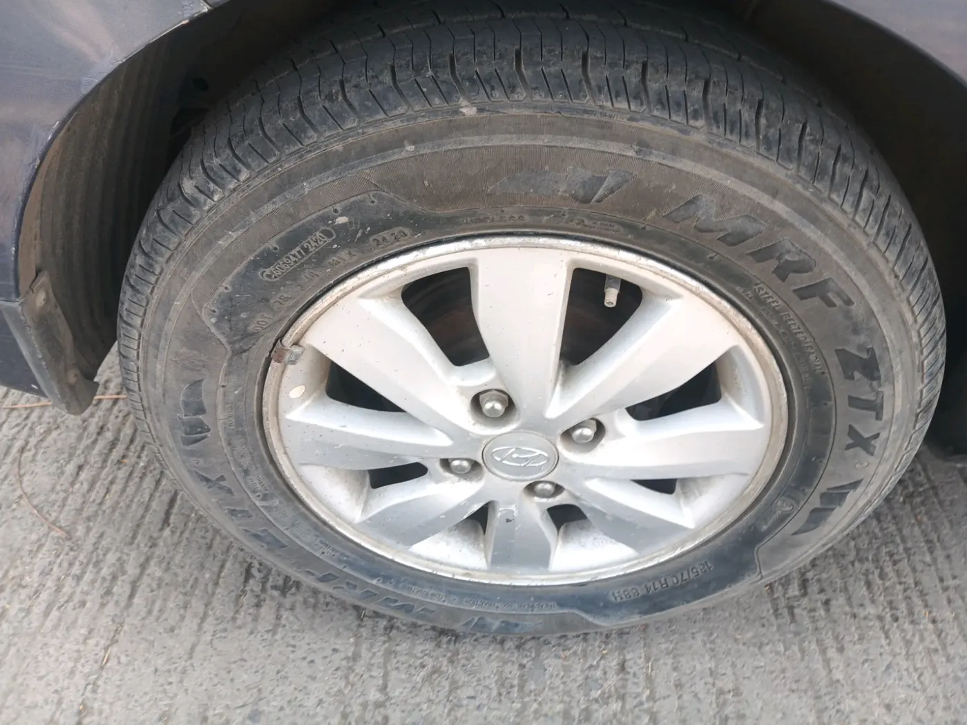 2013 Hyundai i20 ASTA (O) 1.2, Petrol, Manual, 84,252 km, tyre