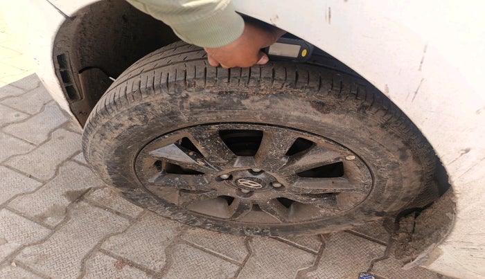 2020 Hyundai Elite i20 SPORTZ PLUS 1.2, Petrol, Manual, 28,040 km, tyre