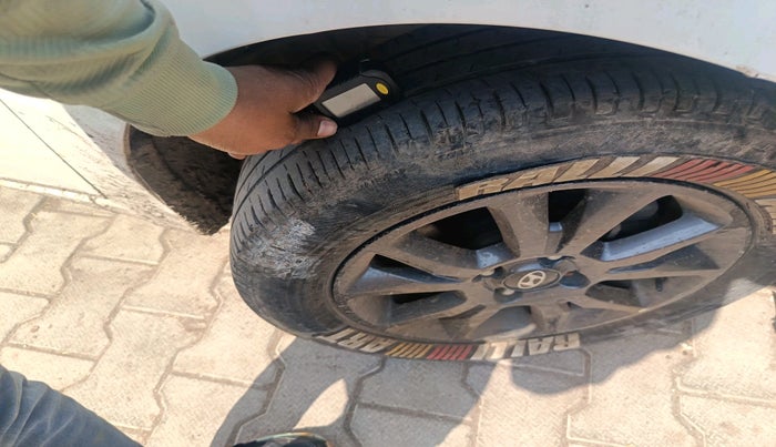 2020 Hyundai Elite i20 SPORTZ PLUS 1.2, Petrol, Manual, 28,040 km, tyre