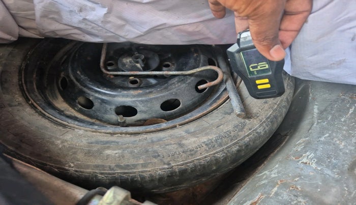 2011 Tata Indica Vista AQUA TDI, Diesel, Manual, 98,001 km, tyre