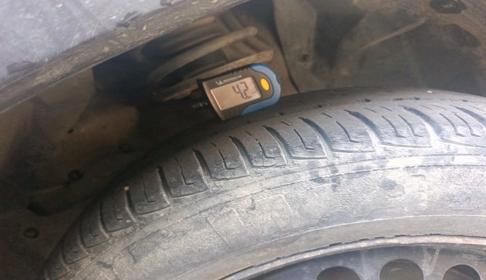 2016 Maruti Vitara Brezza VDI (O), Diesel, Manual, 1,19,632 km, tyre