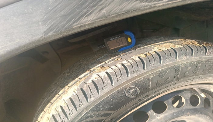 2016 Maruti Vitara Brezza VDI (O), Diesel, Manual, 1,19,632 km, tyre