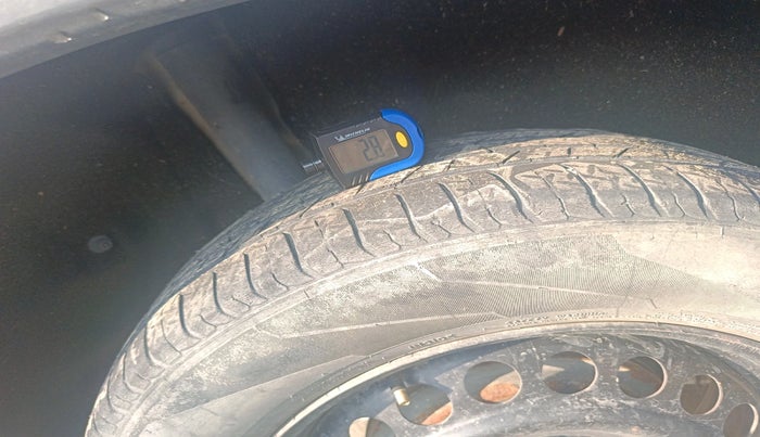 2016 Maruti Vitara Brezza VDI (O), Diesel, Manual, 1,19,632 km, tyre