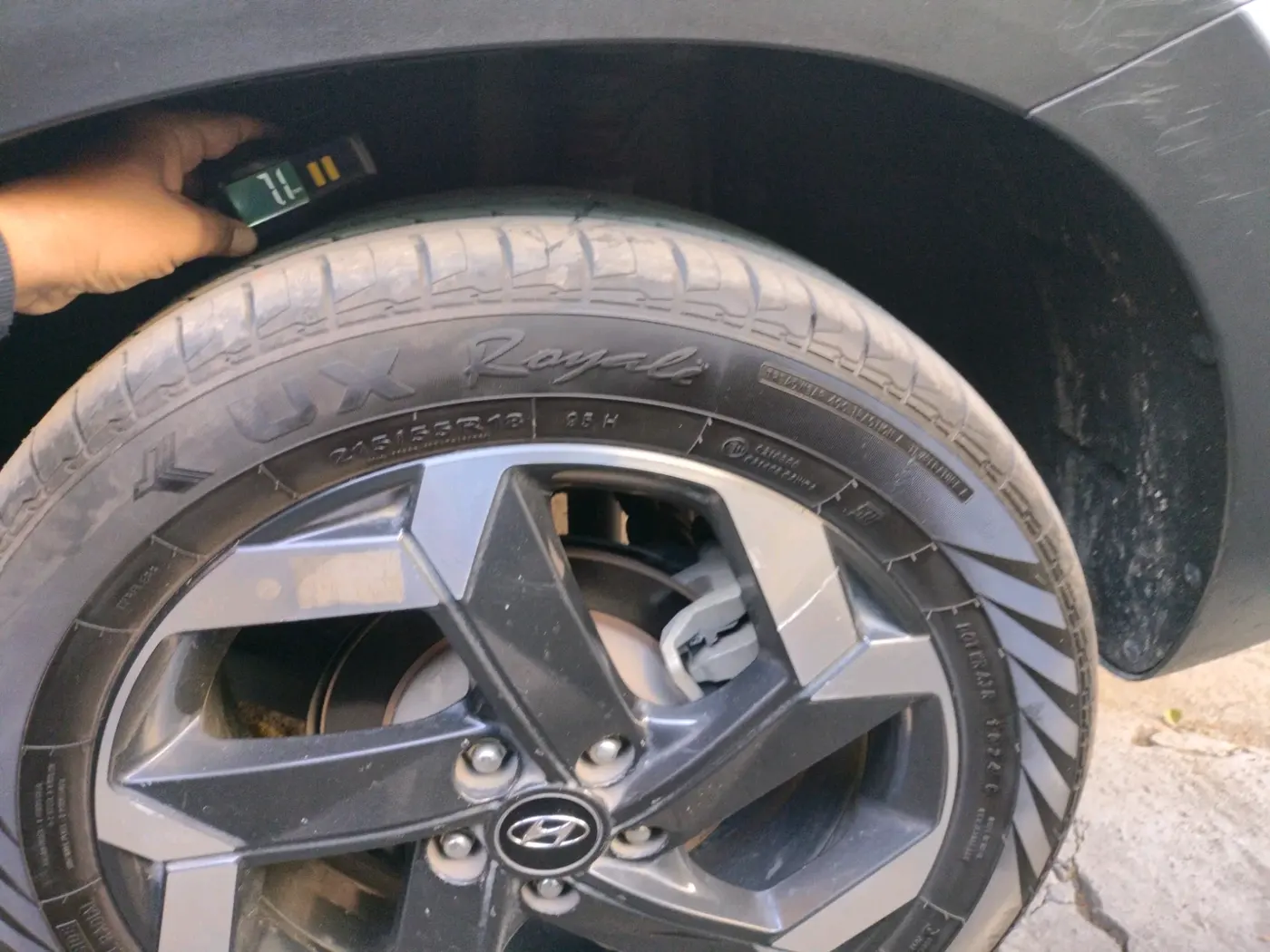 2021 Hyundai ALCAZAR PLATINUM(O) 6STR 1.5 AT, Diesel, Automatic, 68,181 km, tyre