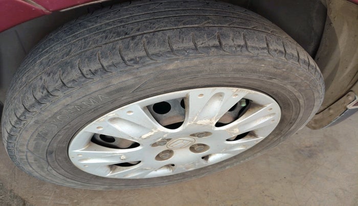 2013 Honda Amaze 1.2L I-VTEC S, CNG, Manual, 87,150 km, tyre