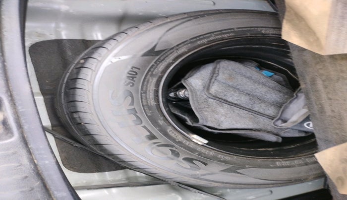 2019 KIA SELTOS HTK PLUS 1.5, Petrol, Manual, 2,79,123 km, tyre