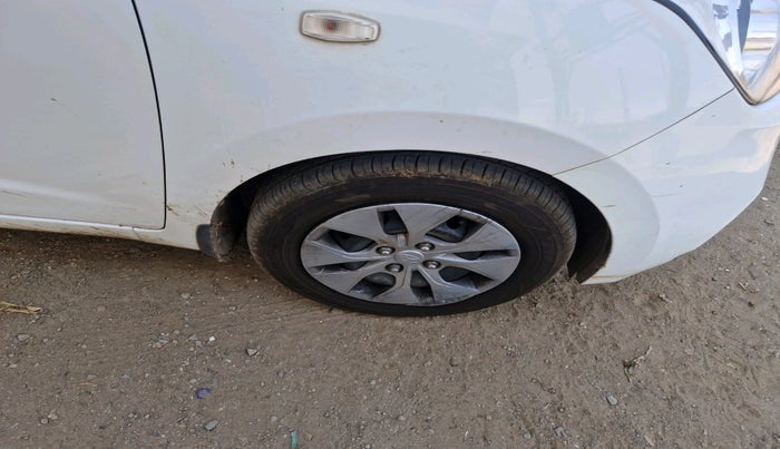 2019 Hyundai Xcent S 1.2, Petrol, Manual, 97,085 km, tyre