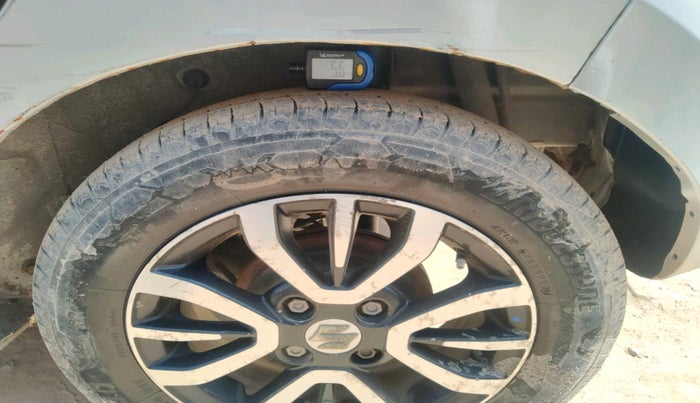 2019 Maruti Celerio VXI CNG, CNG, Manual, 67,485 km, tyre