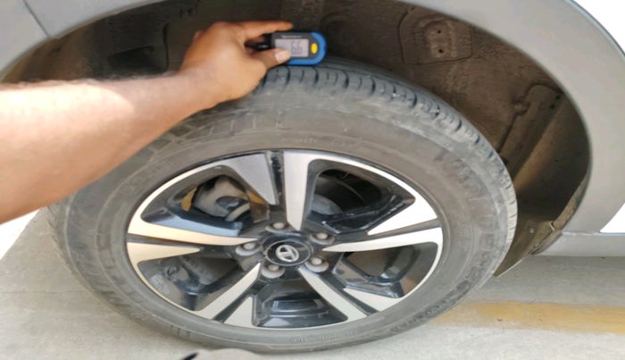 2023 Tata NEXON EV XZ PLUS LUX, Electric, Automatic, 26,269 km, tyre