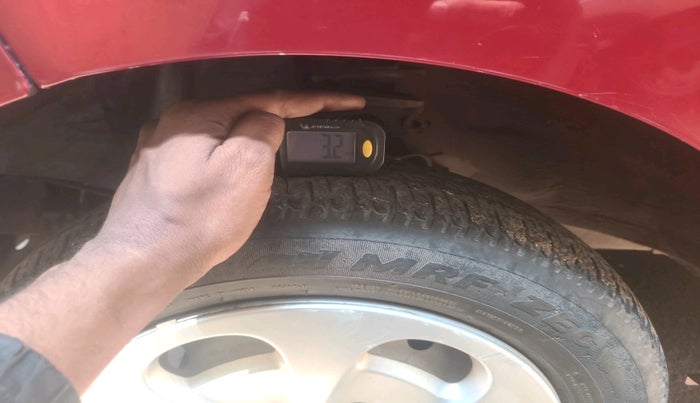 2015 Tata Nano TWIST XTA, Petrol, Automatic, 30,677 km, tyre