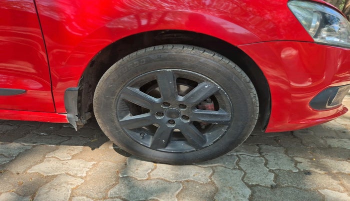 2011 Volkswagen Vento HIGHLINE DIESEL 1.6, Diesel, Manual, 1,06,864 km, tyre