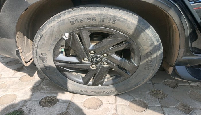 2023 Hyundai Creta SX 1.5 PETROL, Petrol, Manual, 55,140 km, tyre