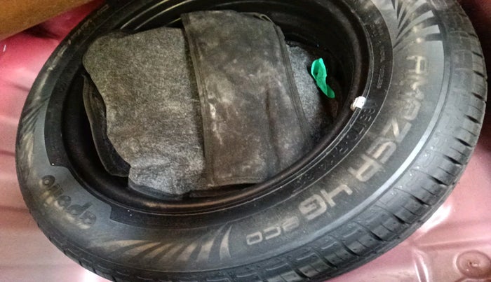 2021 Hyundai GRAND I10 NIOS ASTA AMT 1.2 KAPPA VTVT, Petrol, Automatic, 8,263 km, tyre