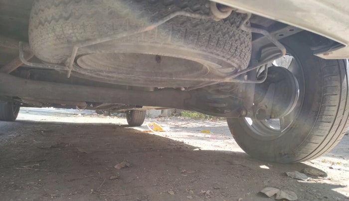 2019 Renault TRIBER RXZ, Petrol, Manual, 1,63,461 km, tyre