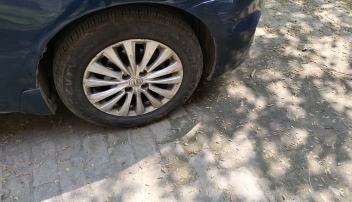 2017 Maruti Ciaz ZETA DIESEL 1.3, Diesel, Manual, 1,10,000 km, tyre