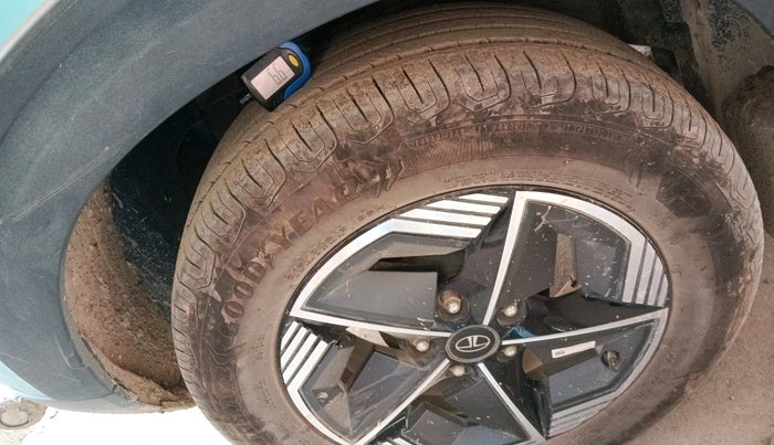 2023 Tata NEXON CREATIVE + 1.2 PETROL, Petrol, Manual, 8,288 km, tyre