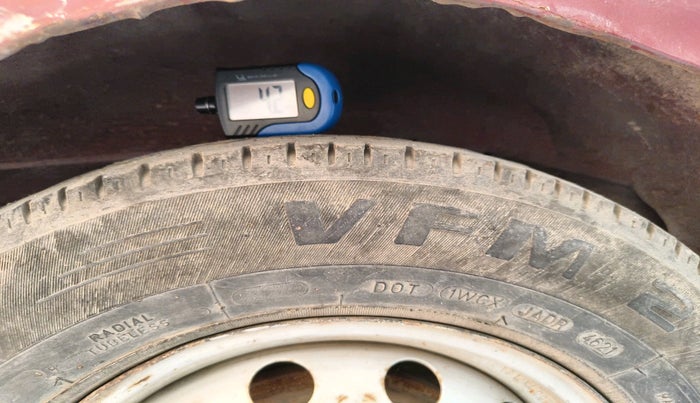 2012 Hyundai Eon ERA +, Petrol, Manual, 83,800 km, tyre