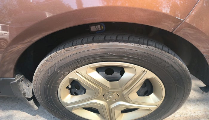 2016 Ford Ecosport AMBIENTE 1.5L DIESEL, Diesel, Manual, 1,16,627 km, tyre