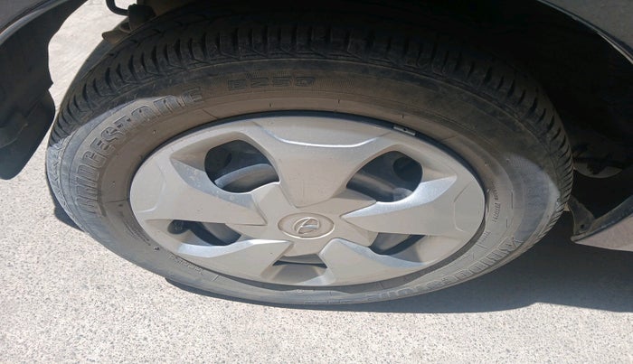 2020 Tata TIGOR XZ PETROL, Petrol, Manual, 42,381 km, tyre