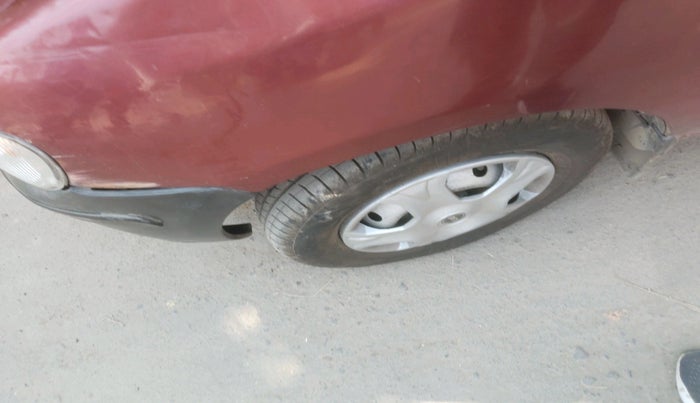 2011 Maruti Alto LX, Petrol, Manual, 42,564 km, tyre