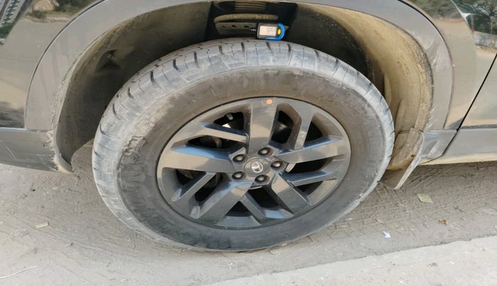 2020 Tata Harrier XZA PLUS 2.0L DARK EDITION, Diesel, Automatic, 1,44,900 km, tyre