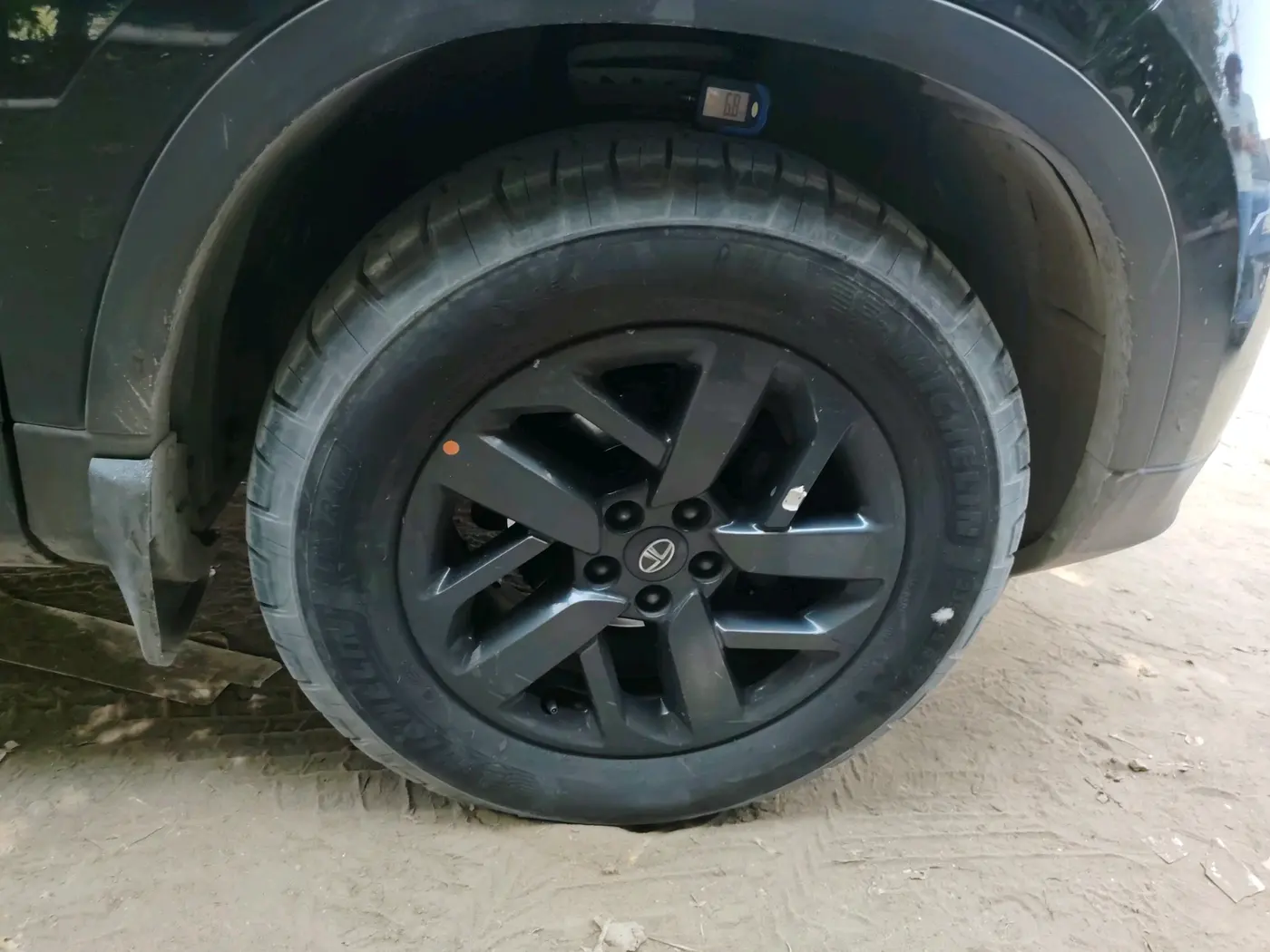 2020 Tata Harrier XZA PLUS 2.0L DARK EDITION, Diesel, Automatic, 1,44,900 km, tyre