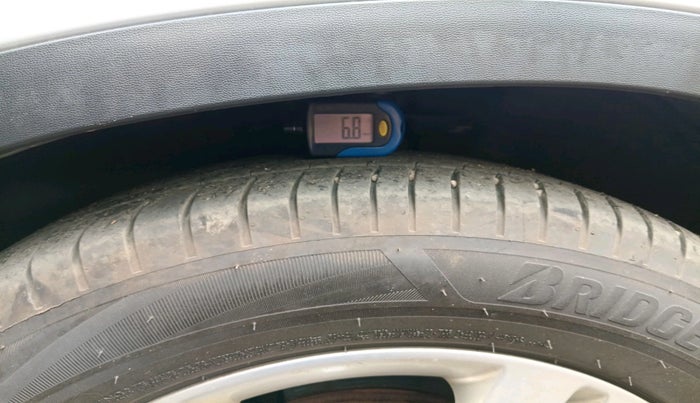 2015 Mercedes Benz GLA Class 200 CDI SPORT, Diesel, Automatic, 1,08,133 km, tyre