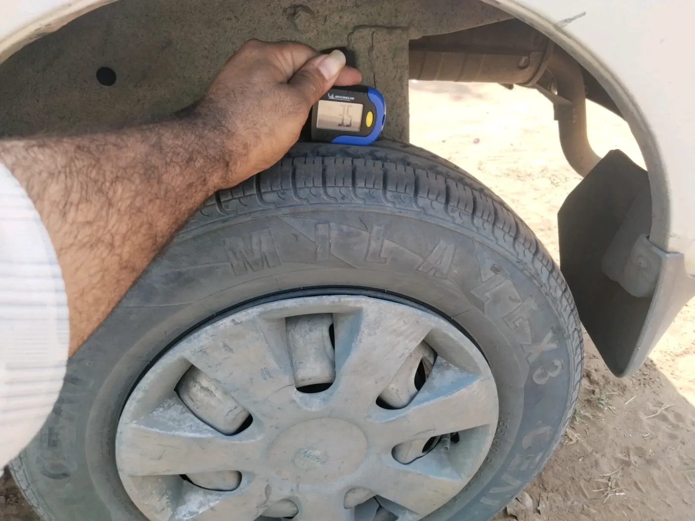2020 Maruti Eeco 5 STR WITH A/C+HTR CNG, CNG, Manual, 1,55,367 km, tyre