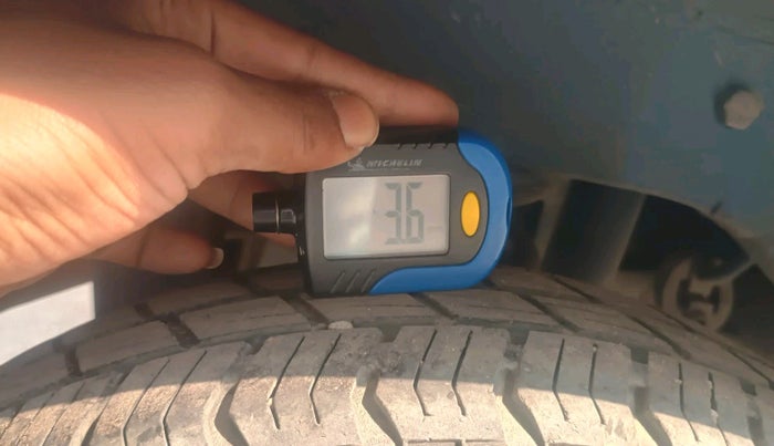 2015 Maruti Alto 800 LXI, Petrol, Manual, 29,171 km, tyre