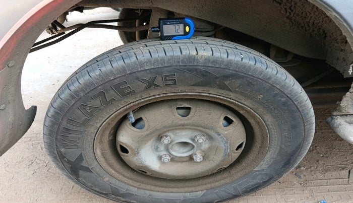 2016 Maruti Eeco 5 STR WITH A/C+HTR, CNG, Manual, 1,28,999 km, tyre