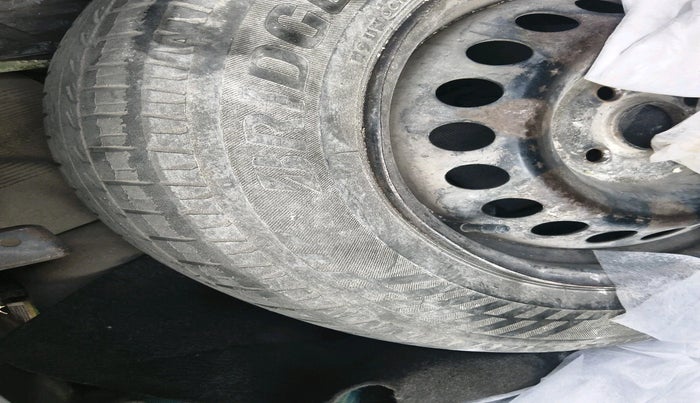 2014 Hyundai Xcent S 1.1 CRDI, Diesel, Manual, 1,37,777 km, tyre