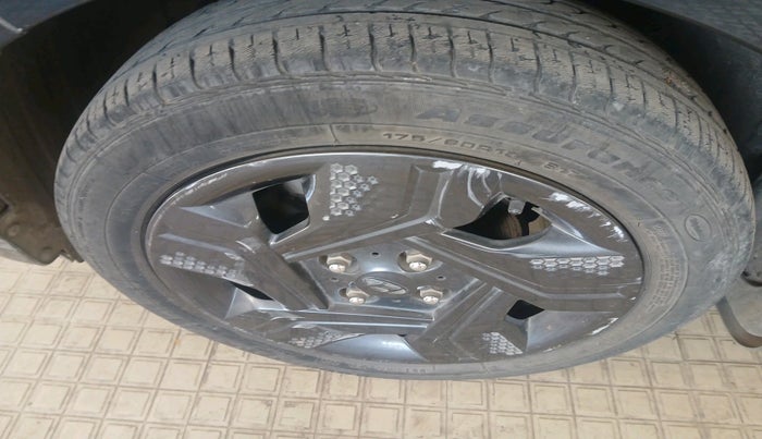 2020 Hyundai GRAND I10 NIOS MAGNA CORPORATE EDITION AMT 1.2 KAPPA VTVT, Petrol, Automatic, 29,799 km, tyre