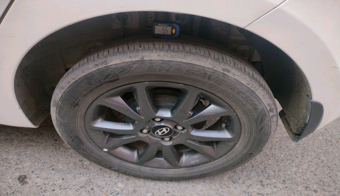 2020 Hyundai Elite i20 SPORTZ PLUS 1.2, Petrol, Manual, 68,716 km, tyre