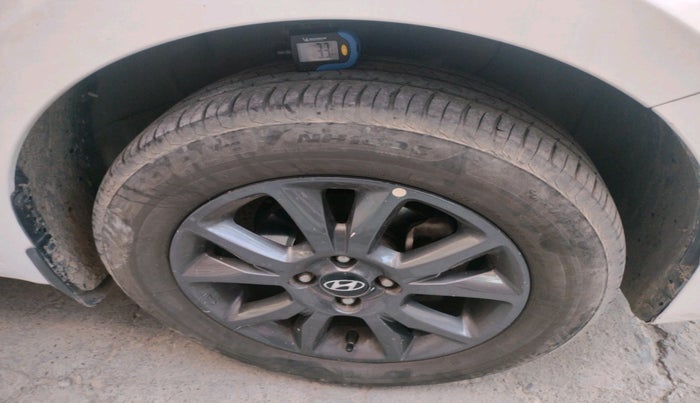 2020 Hyundai Elite i20 SPORTZ PLUS 1.2, Petrol, Manual, 68,716 km, tyre