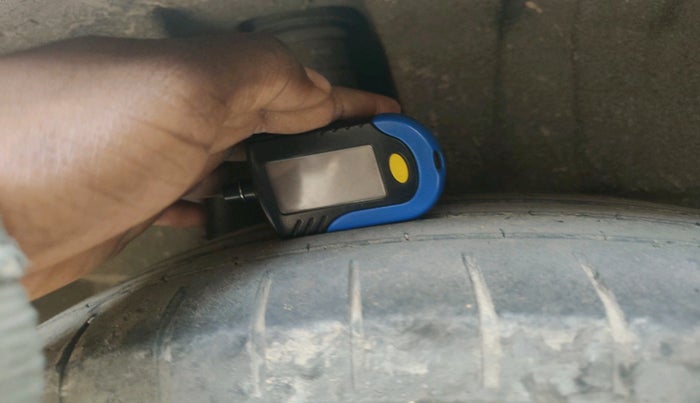 2022 Maruti Dzire ZXI Plus AMT, Petrol, Automatic, 92,649 km, tyre