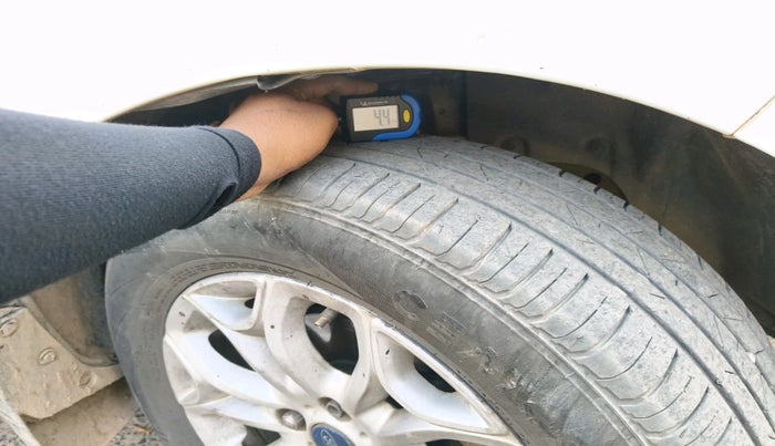 2017 Ford Ecosport TITANIUM 1.5L DIESEL, Diesel, Manual, 1,10,253 km, tyre